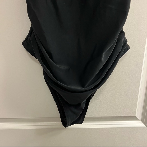 Unbranded Ruffle Plunge One-Piece Swimsuit Black High Cut Padded - Picture 3 of 5
